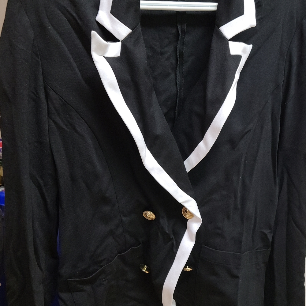 Blazer black and white